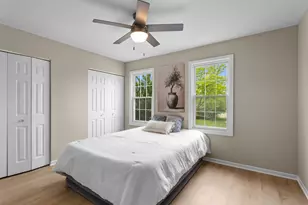 10S241 Wallace Dr, Downers Grove, IL 60516 - Photo 25