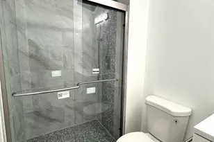 10S241 Wallace Dr, Downers Grove, IL 60516 - Photo 19