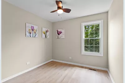 10S241 Wallace Drive, Downers Grove, IL 60516 - Photo 17