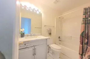 214 Gazebo Ln, Lombard, IL 60148 - Photo 11