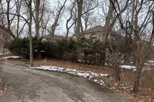 1851 Cooper Ln, Highland Park, IL 60035 - Photo 9