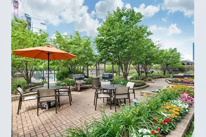 400 N Lasalle Street #2807, Chicago, IL 60654 - Photo 17