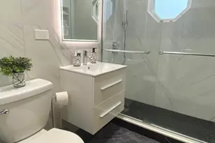 7737 Park Ave, Skokie, IL 60077 - Photo 11