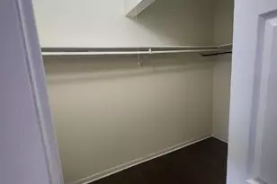 7455 N Ridge Blvd, Chicago, IL 60645 - Photo 7