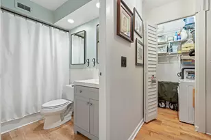 3033 N Sheridan Rd, Chicago, IL 60657 - Photo 9