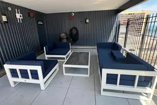 3033 N Sheridan Rd, Chicago, IL 60657 - Photo 13