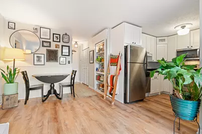 3033 N Sheridan Road #508, Chicago, IL 60657 - Photo 7