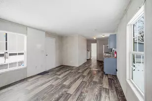 815 E Oakton St St, Des Plaines, IL 60018 - Photo 5