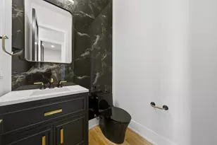 2457 W Byron St, Chicago, IL 60618 - Photo 13