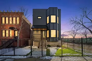 2457 W Byron St, Chicago, IL 60618 - Photo 33