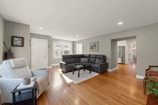 582 Glendale Ave, Glen Ellyn, IL 60137 - Photo 5