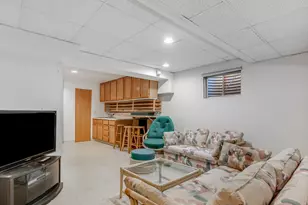 265 Commonwealth Dr, Bolingbrook, IL 60440 - Photo 17