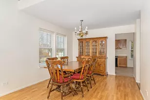 265 Commonwealth Dr, Bolingbrook, IL 60440 - Photo 5