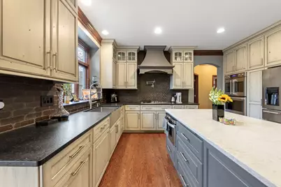 5719 Rosinweed Lane, Naperville, IL 60564 - Photo 9