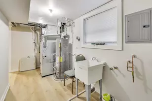 1216 N 20th Ave, Melrose Park, IL 60160 - Photo 25