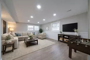 214 W Hintz Rd, Arlington Heights, IL 60004 - Photo 13