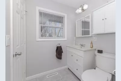 8198 Pine Avenue, Downs, IL 61736 - Photo 7