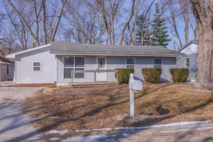 8198 Pine Ave, Downs, IL 61736 - Photo 37