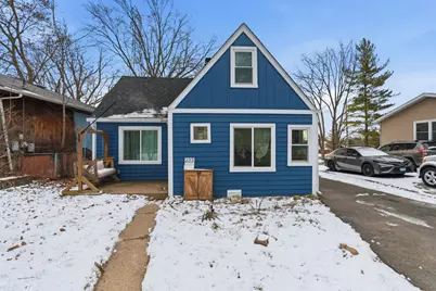 233 E Hawthrone Drive, Round Lake Beach, IL 60073 - Photo 1