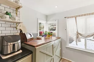 233 E Hawthorne Dr, Round Lake Beach, IL 60073 - Photo 13