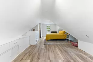 233 E Hawthorne Dr, Round Lake Beach, IL 60073 - Photo 17