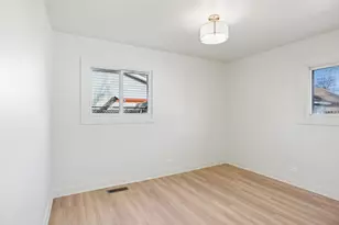 310 Mc Cameron Ave, Lockport, IL 60441 - Photo 13