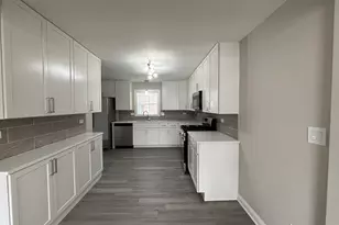 17092 Lincoln St, Hazel Crest, IL 60429 - Photo 7