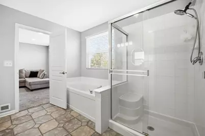 136 Lilac Street, Bolingbrook, IL 60490 - Photo 15