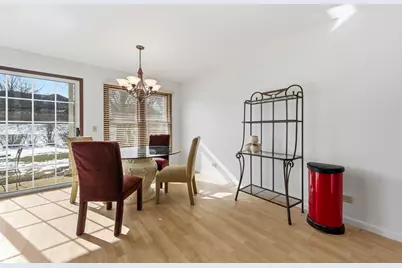 1749 Vermont Drive, Elk Grove Village, IL 60007 - Photo 11