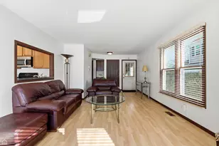 1749 Vermont Dr, Elk Grove Village, IL 60007 - Photo 5