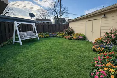 1740 N 74th Avenue, Elmwood Park, IL 60707 - Photo 23