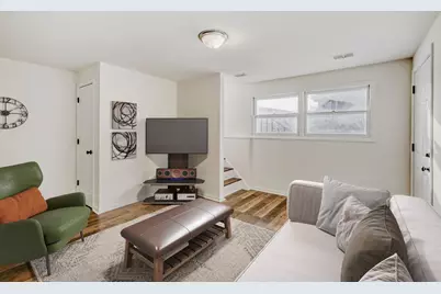 1630 Maple Lane, Elgin, IL 60123 - Photo 9