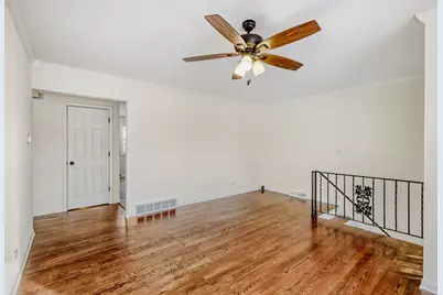 1630 Maple Lane, Elgin, IL 60123 - Photo 15