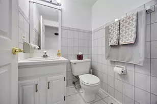 733 Clover Hill Ct, Elk Grove Village, IL 60007 - Photo 11