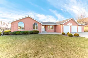 18816 S Chestnut Dr, Shorewood, IL 60404 - Photo 9