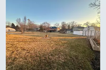 1007 S Oak Creek Drive, Genoa, IL 60135 - Photo 17