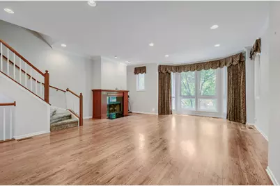 481 N Clinton Street, Chicago, IL 60654 - Photo 5