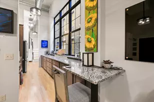 212 N Center St, Bloomington, IL 61701 - Photo 9