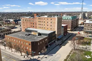 212 N Center St, Bloomington, IL 61701 - Photo 39