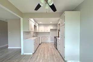 3542 Ronald Rd, Crete, IL 60417 - Photo 3