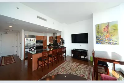 [Address not provided], Chicago, IL 60611 - Photo 3