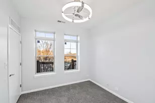 3817 S Ellis Ave, Chicago, IL 60653 - Photo 11