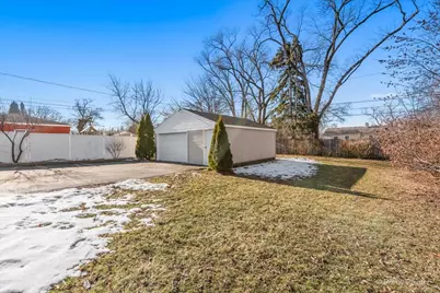 [Address not provided], Mundelein, IL 60060 - Photo 27