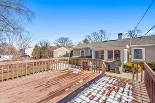 136 Walnut Ct, Mundelein, IL 60060 - Photo 25