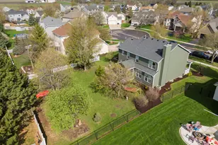 972 Canyon Trl Ct, Yorkville, IL 60560 - Photo 3