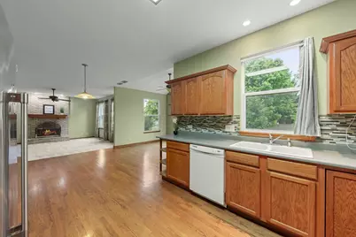 972 Canyon Trail Court, Yorkville, IL 60560 - Photo 13