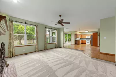 972 Canyon Trail Court, Yorkville, IL 60560 - Photo 9