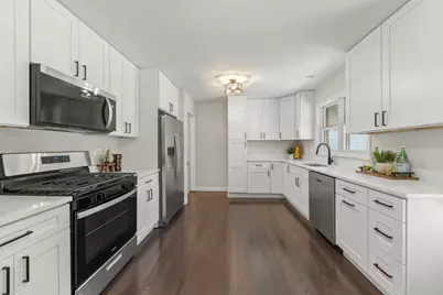 956 S Cadwell Avenue, Elmhurst, IL 60126 - Photo 5