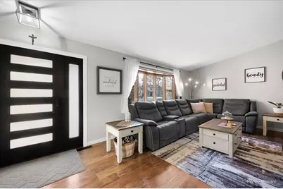 [Address not provided], Crystal Lake, IL 60012 - Photo 3