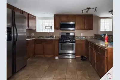 8237 S Green Street, Chicago, IL 60620 - Photo 15